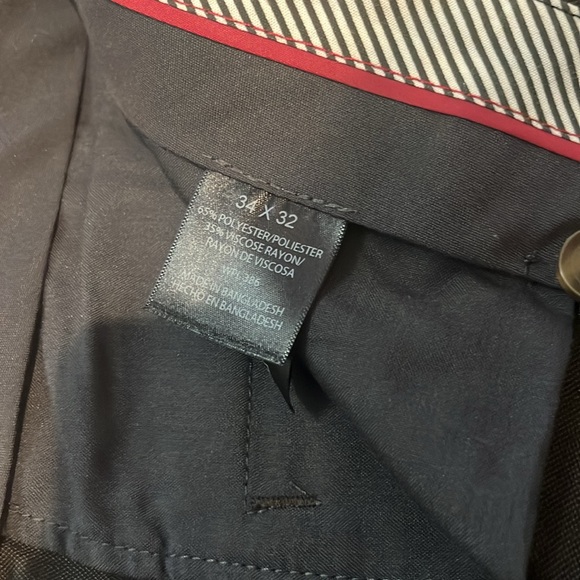 Men’s dress slacks - Picture 2 of 3